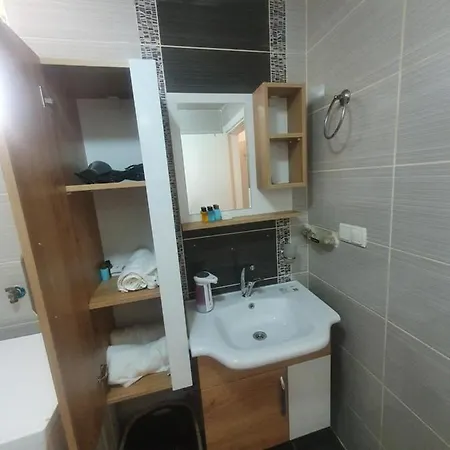 Lovely 1-Bedroom Serviced Apartment With A Pool アパート アンタルヤ