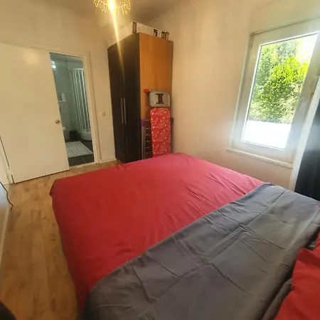 Lovely 1-Bedroom Serviced Apartment With A Pool アパート アンタルヤ