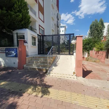Apartment Lovely 1-Bedroom Serviced Apartment With A Pool *